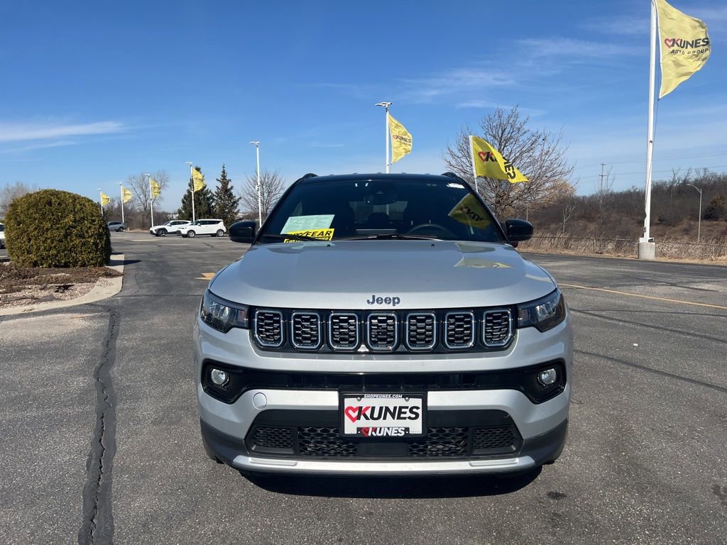 Used 2025 Jeep Compass Limited image 2