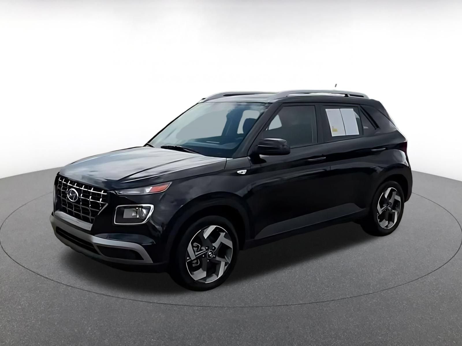 Used 2026 Hyundai Venue SEL FWD image 7