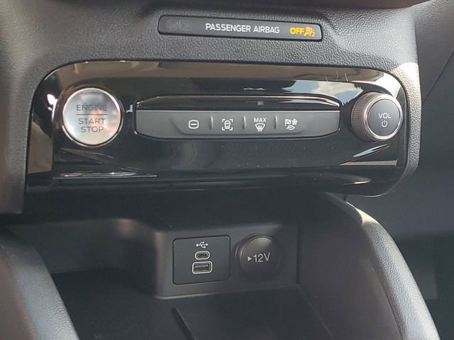New 2025 Ford Escape SE image 15