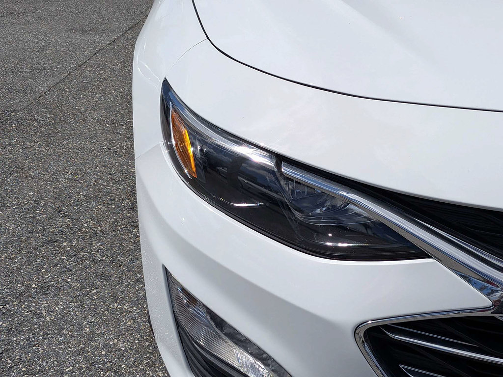 Certified 2025 Chevrolet Malibu LT FWD image 9