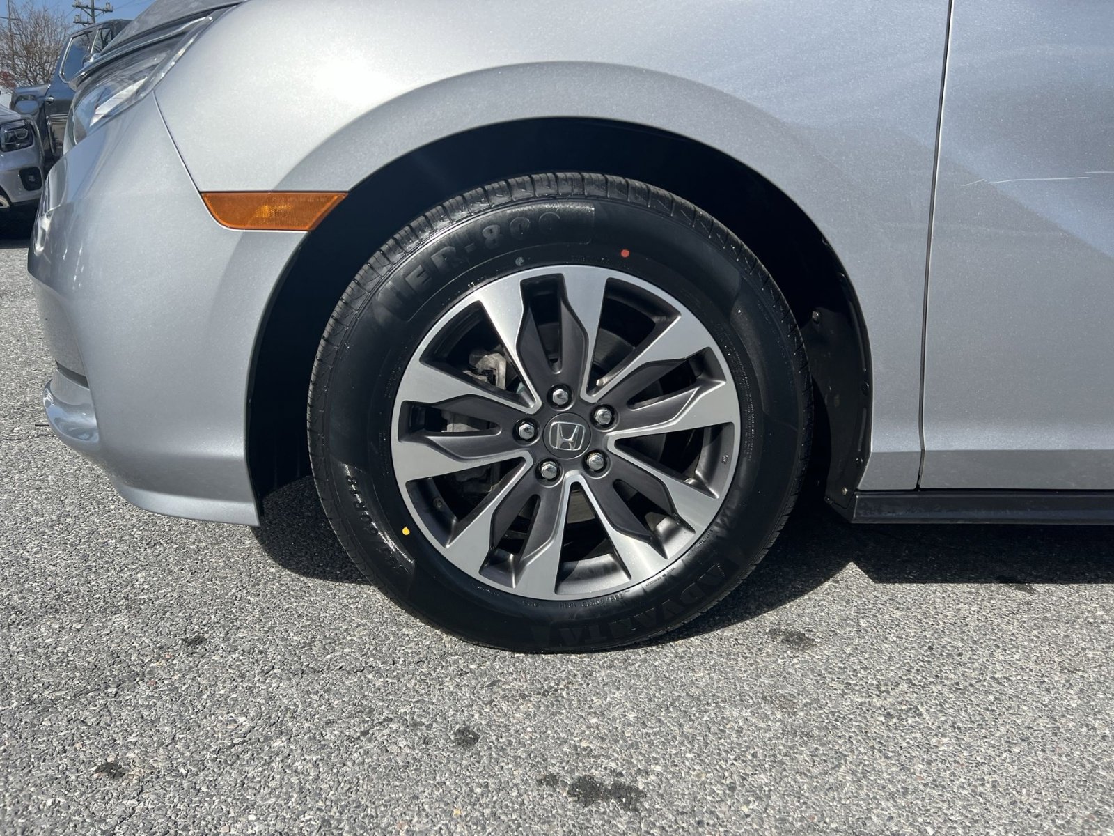 Used 2023 Honda Odyssey EX-L image 12