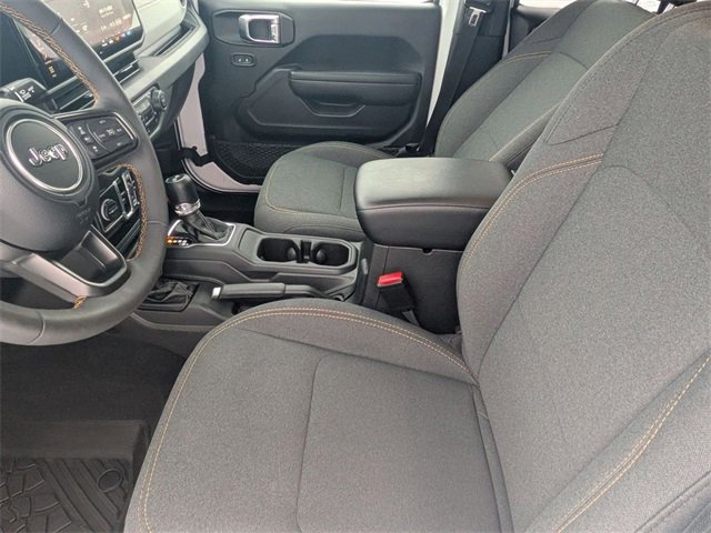 Used 2024 Jeep Wrangler Unlimited w/ Convenience Group image 12