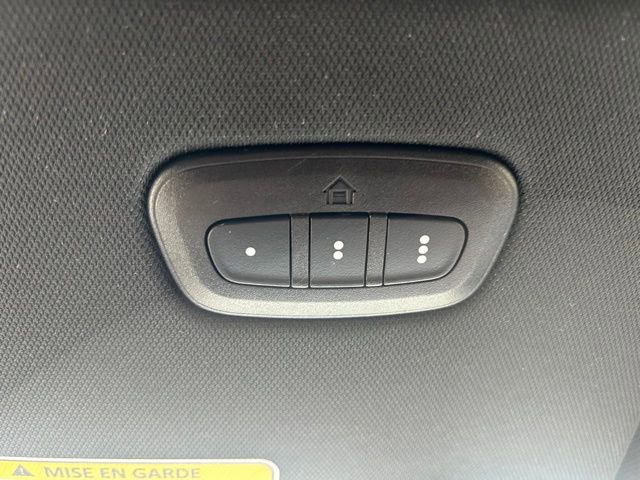 Used 2025 Jeep Wagoneer L Series III AWD/4WD image 19