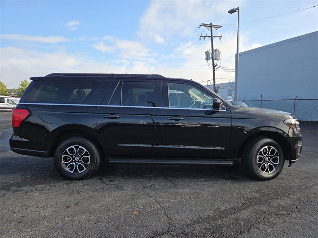 Certified 2024 Ford Expedition Max XLT image 30