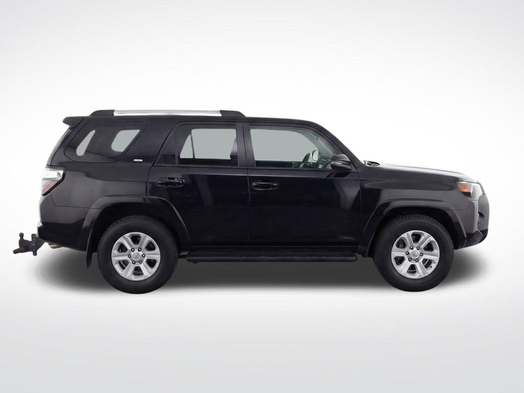 Used 2020 Toyota 4Runner SR5 Premium w/ Moonroof Package AWD/4WD image 37