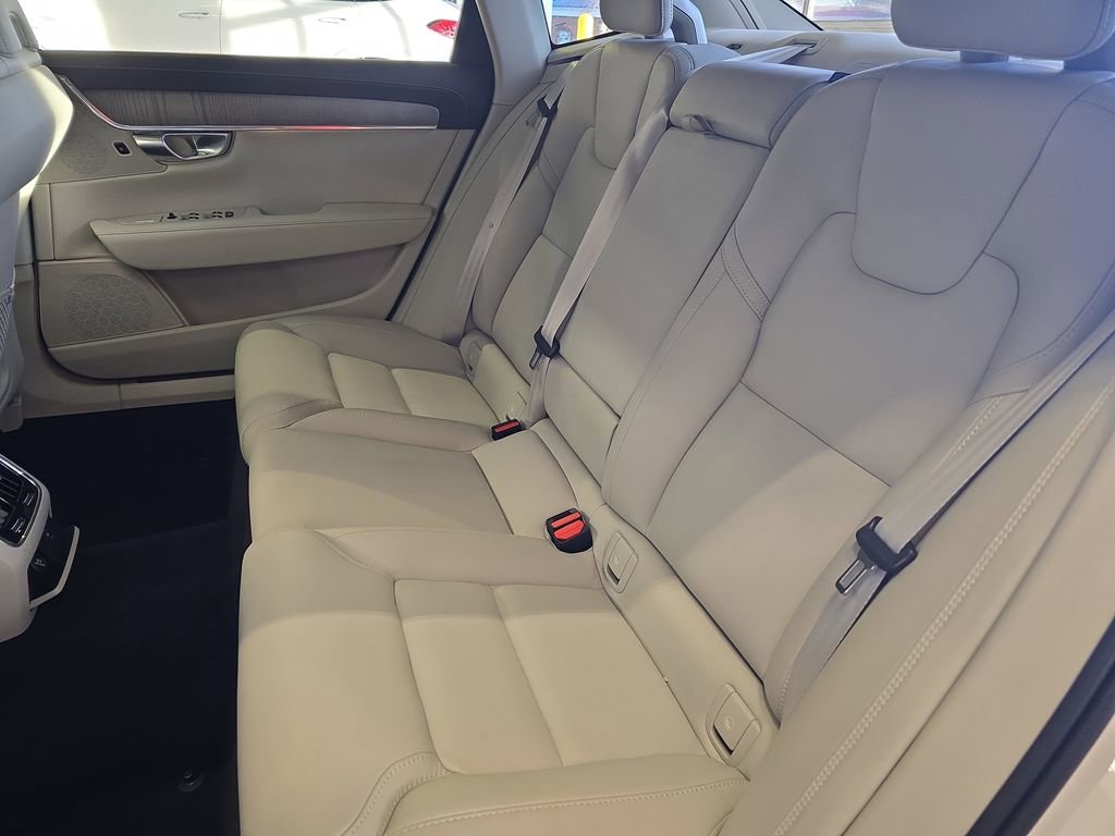 Used 2023 Volvo S90 B6 Ultimate w/ Protection Package Premier image 15