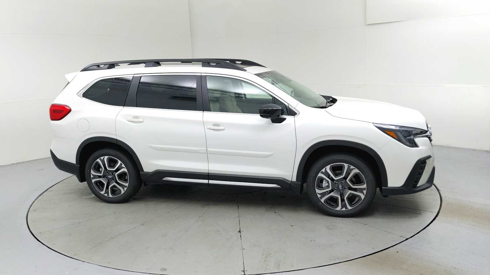 New 2025 Subaru Ascent Limited image 12