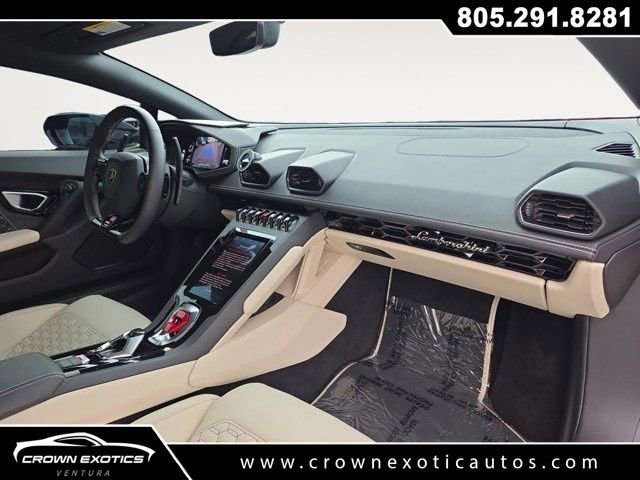 Used 2020 Lamborghini Huracan EVO image 10