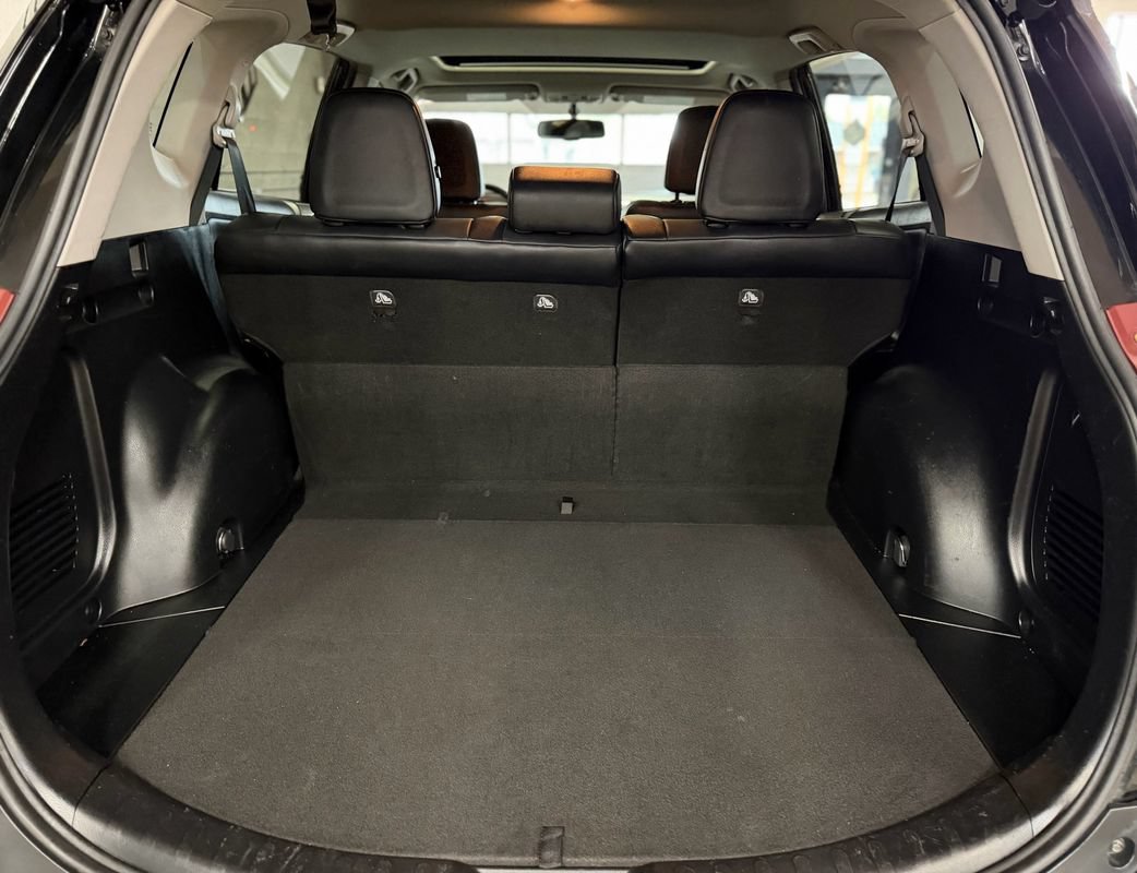 Used 2015 Toyota RAV4 Limited AWD/4WD image 22