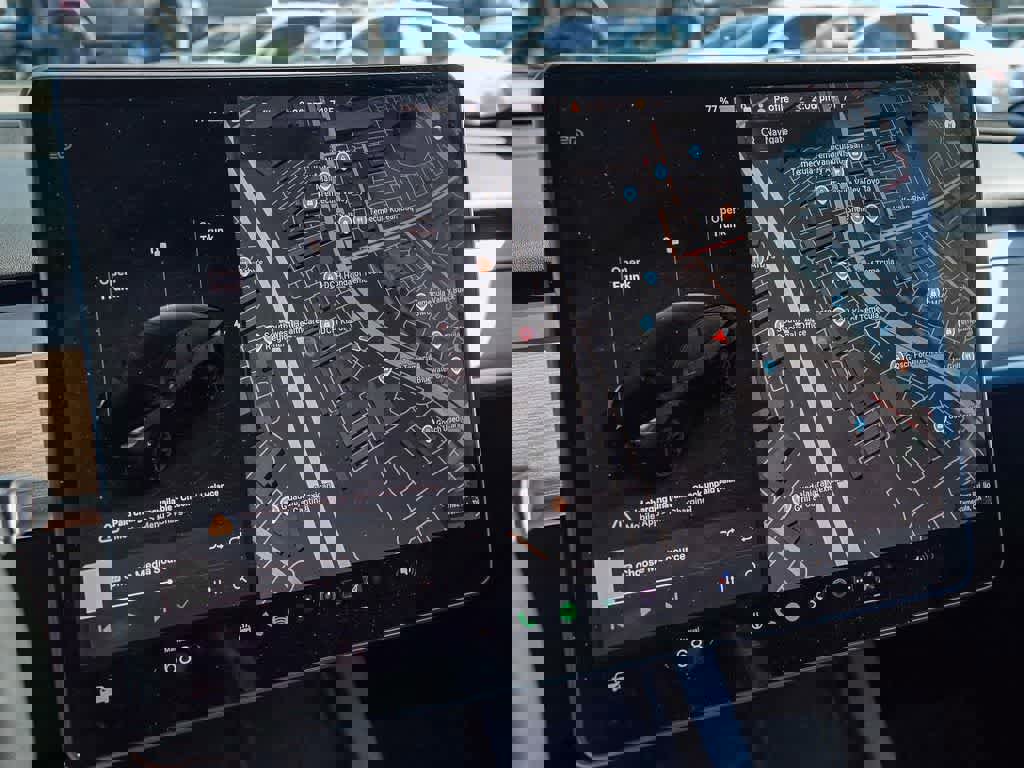 Used 2022 Tesla Model Y Long Range image 21