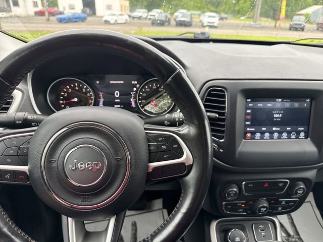 Used 2019 Jeep Compass Latitude w/ Popular Equipment Group AWD/4WD image 11