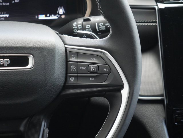 New 2025 Jeep Grand Cherokee Laredo X w/ Luxury Tech Group I image 20