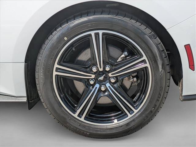Used 2025 Ford Mustang Coupe RWD image 22
