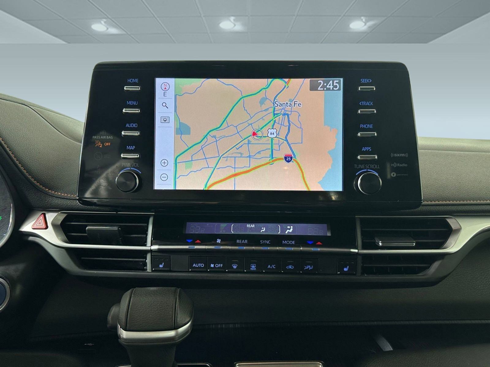 Used 2023 Toyota Sienna XSE image 26