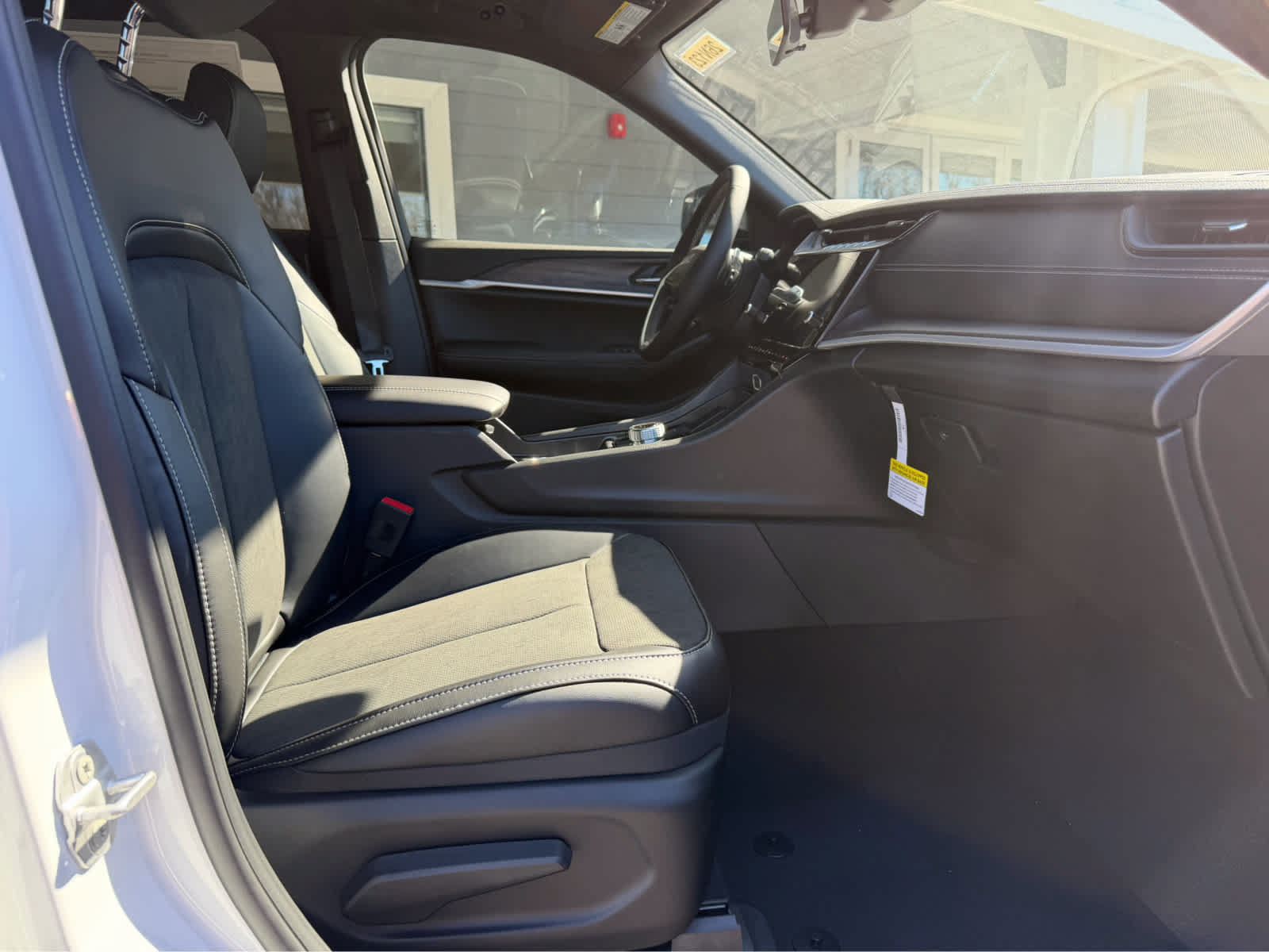 New 2026 Jeep Grand Cherokee Altitude AWD/4WD image 14