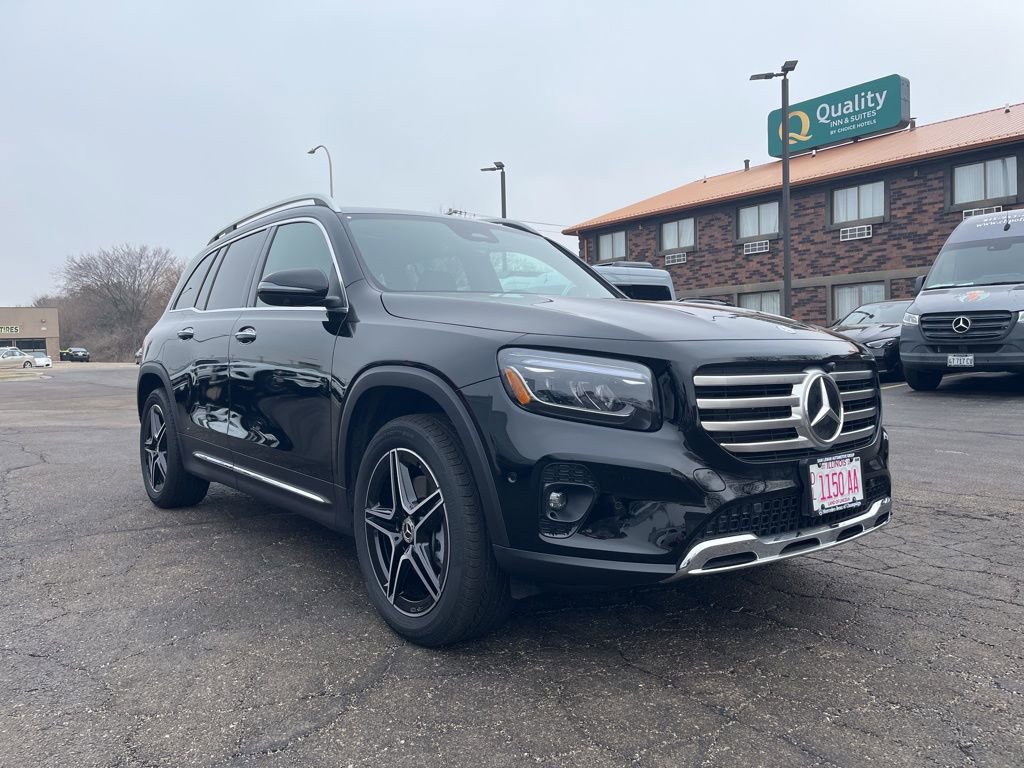 Used 2026 Mercedes-Benz GLB 250 4MATIC image 4