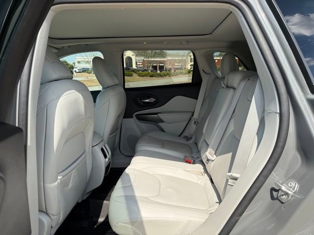 Used 2021 Jeep Cherokee Limited w/ Elite Package image 28