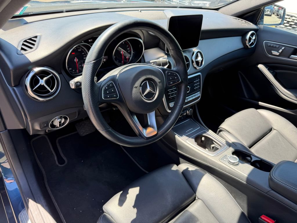 Used 2019 Mercedes-Benz GLA 250 4MATIC image 13