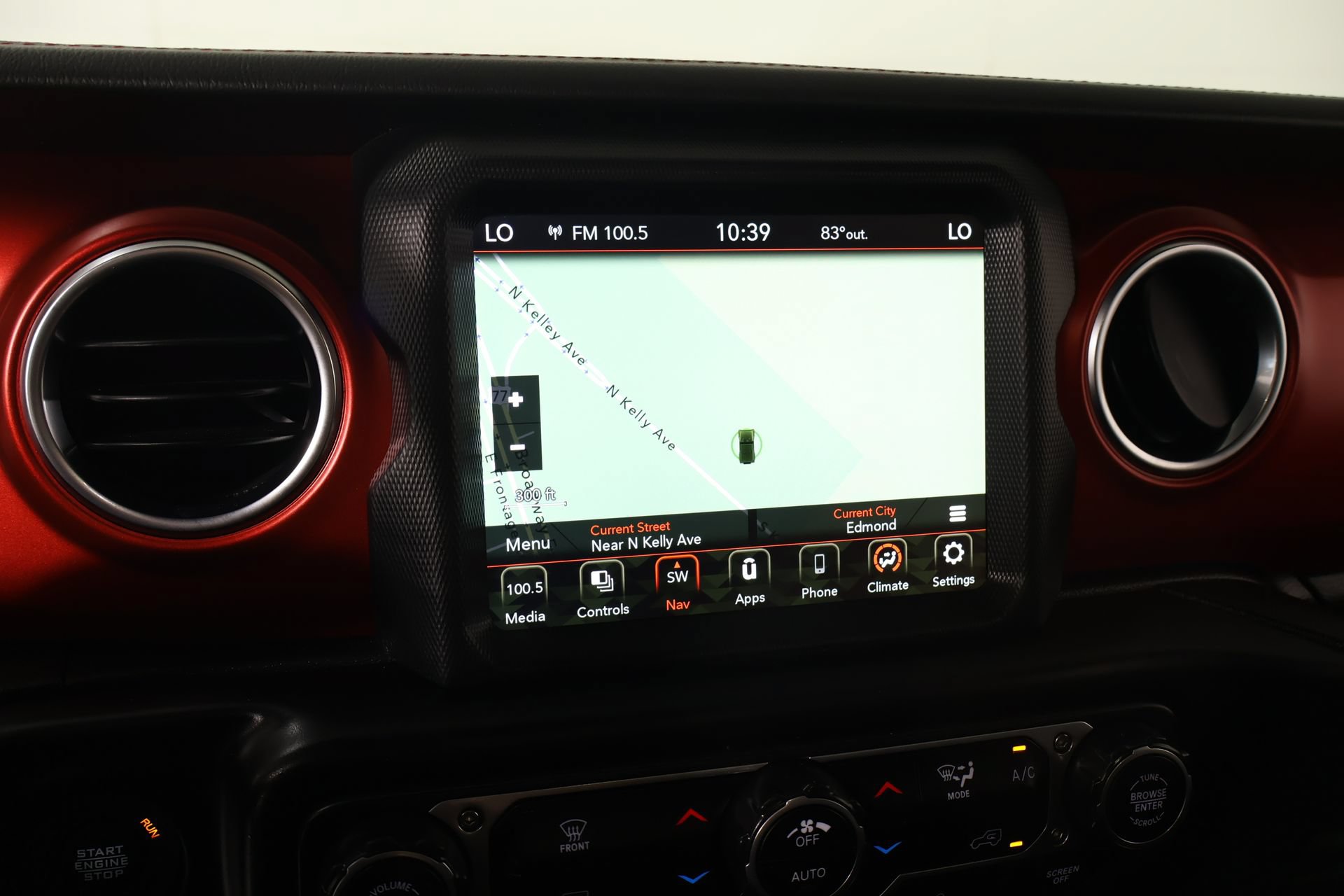 Used 2022 Jeep Gladiator Rubicon w/ Trailer Tow Package AWD/4WD image 7