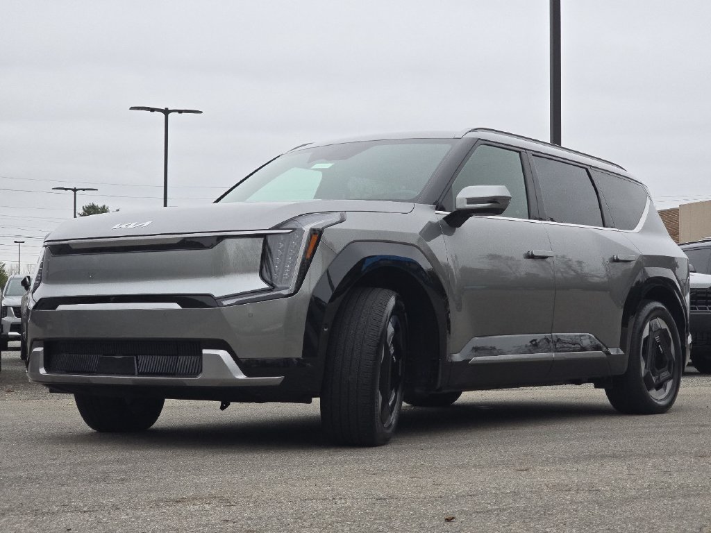 Used 2024 Kia EV9 Land AWD/4WD image 13