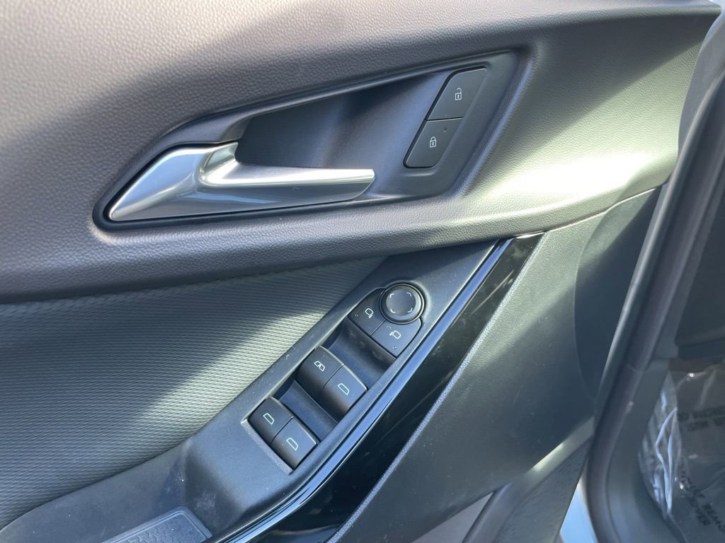 New 2026 Chevrolet Equinox LT image 6