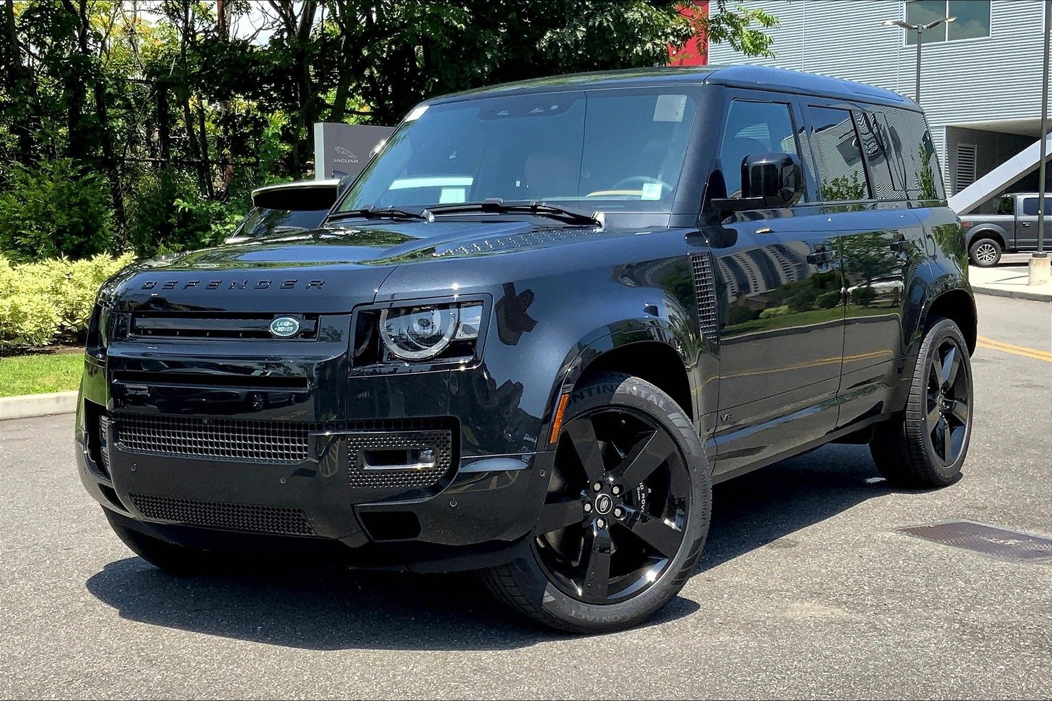 New 2025 Land Rover Defender 110 V8