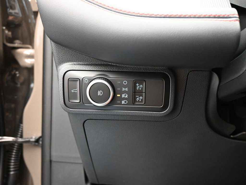 Used 2026 Ford Explorer ST-Line w/ ST-Line Street Pack RWD image 14