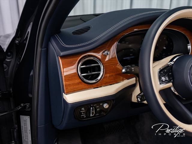 Used 2023 Bentley Bentayga Extended Wheelbase AWD/4WD image 22