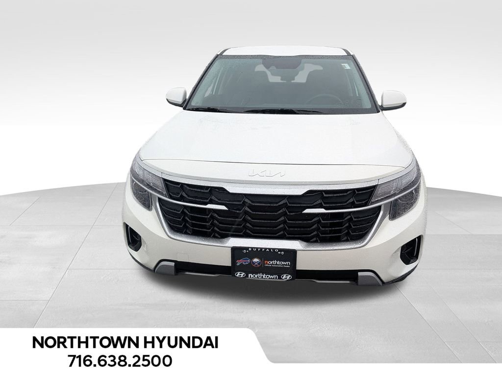 Used 2024 Kia Seltos LX image 6