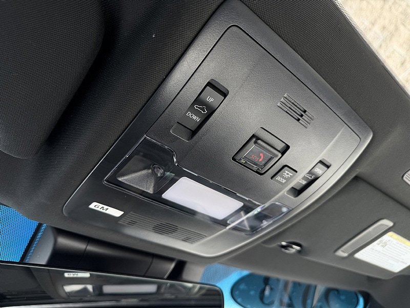 Used 2023 Lexus ES 350 F Sport w/ Accessory Package (Z2) FWD image 18