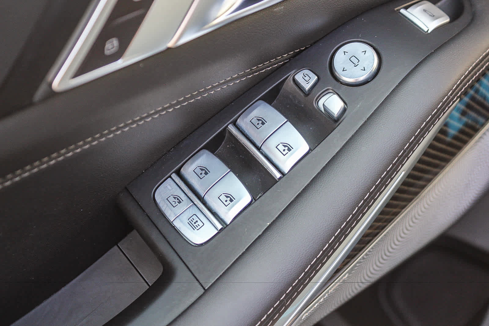 Certified 2024 BMW X7 M60i w/ Executive Package AWD/4WD image 19