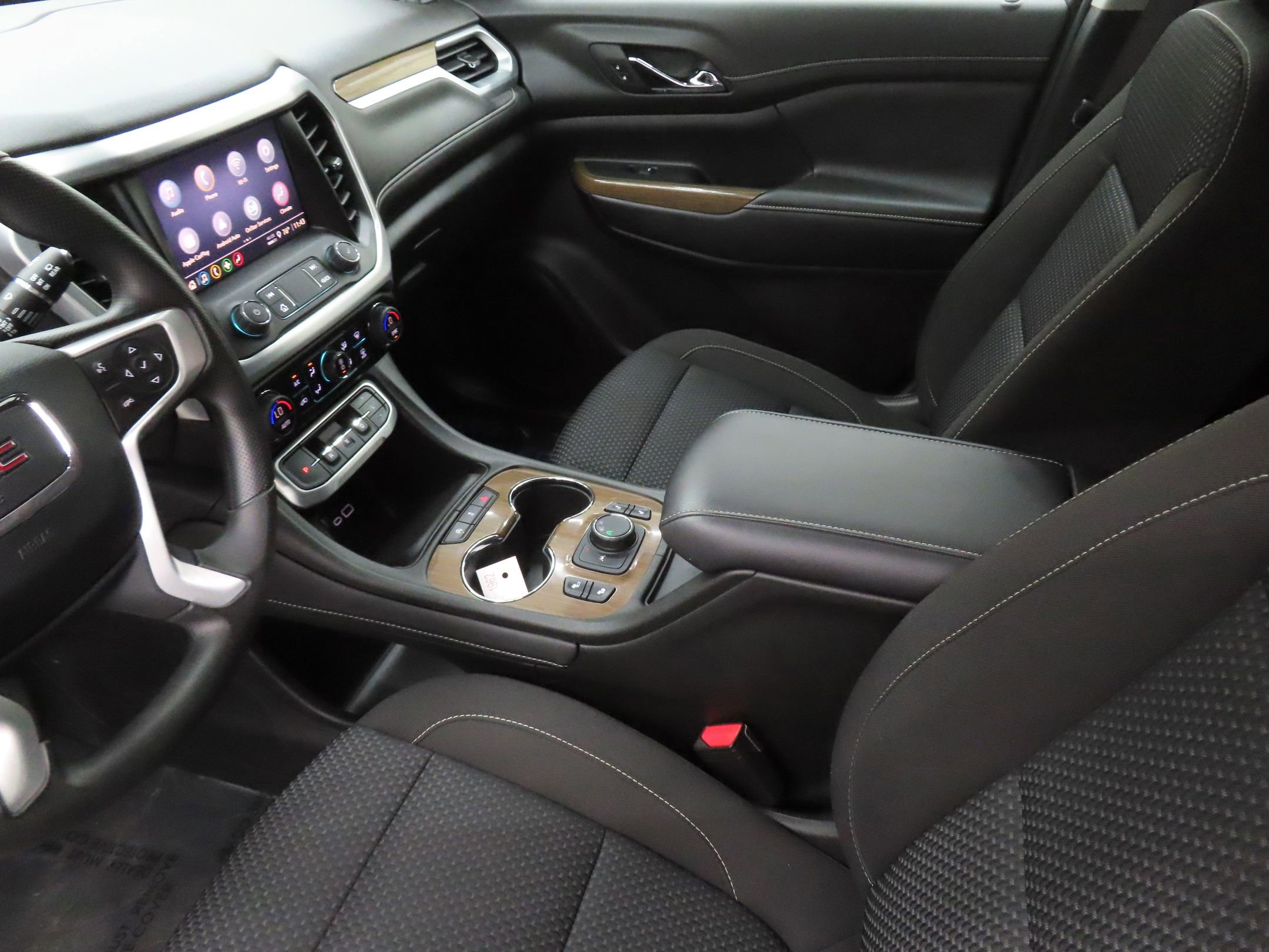 Used 2023 GMC Acadia SLE w/ Driver Convenience Package image 20