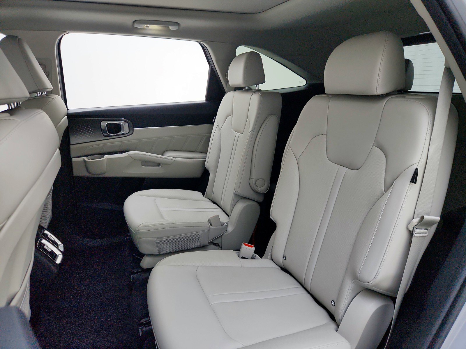 Used 2025 Kia Sorento SX image 19