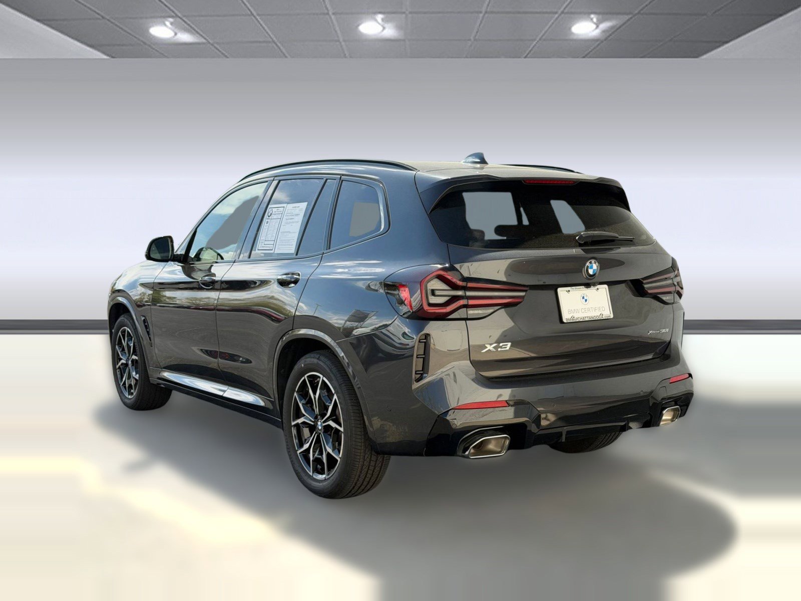 Certified 2023 BMW X3 xDrive30i w/ M Sport Package image 3