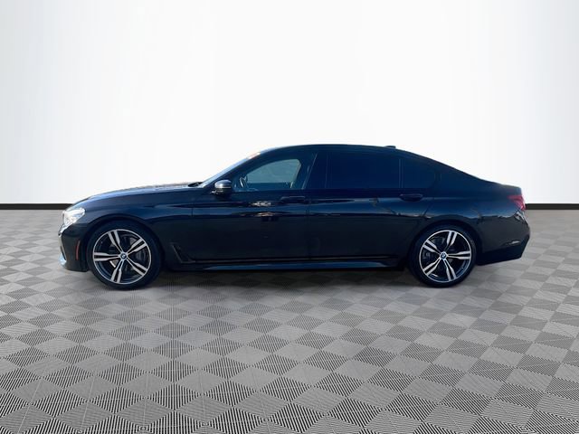 Used 2019 BMW 740i w/ M Sport Package image 4