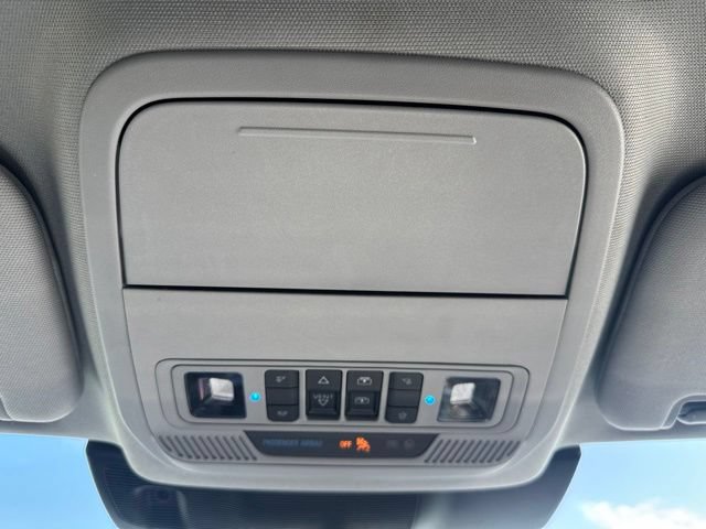 Used 2023 Ford Explorer Limited w/ Equipment Group 301A AWD/4WD image 29