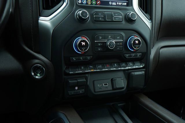 Used 2020 Chevrolet Silverado 2500 LTZ w/ Technology Package image 24