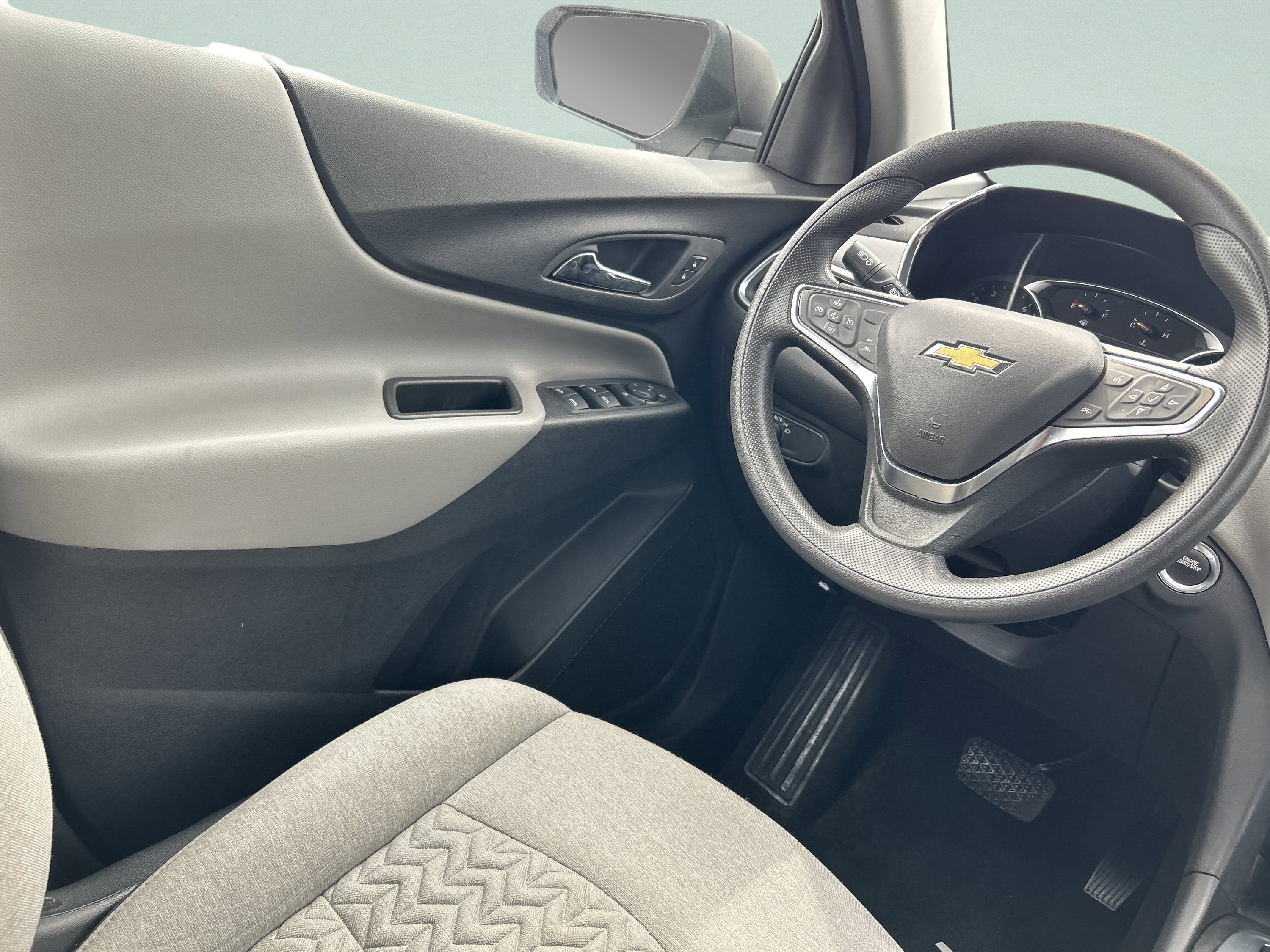 Used 2024 Chevrolet Equinox LS w/ LS Convenience Package image 38