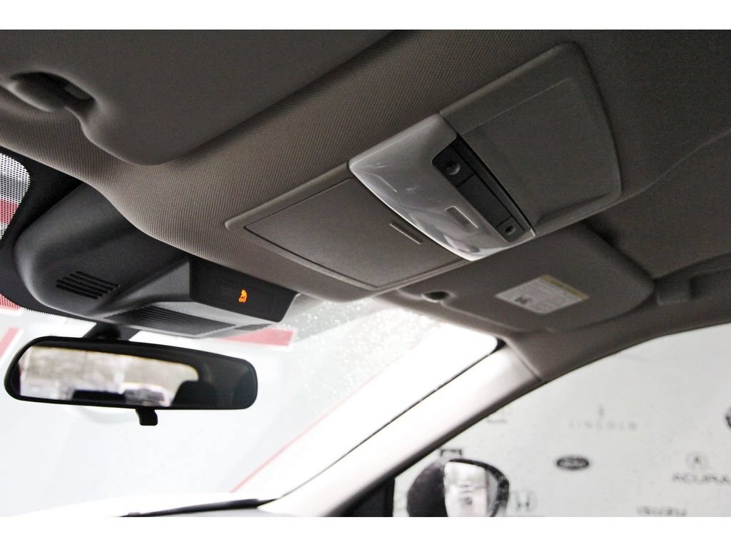Used 2025 Nissan Rogue S FWD image 21