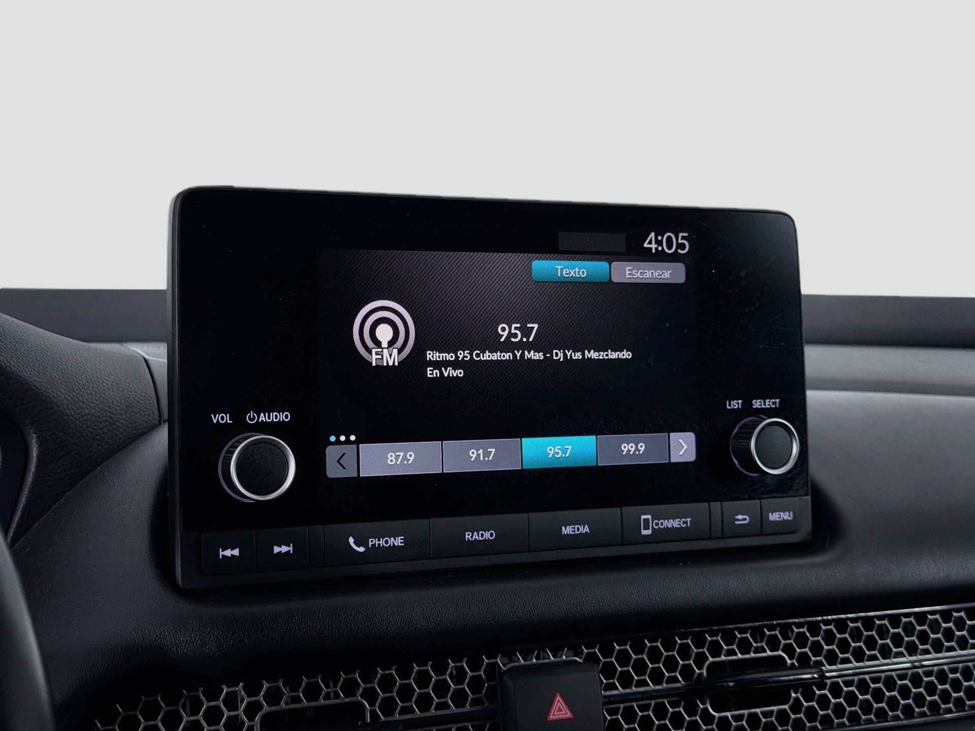 Used 2025 Honda HR-V Sport image 28