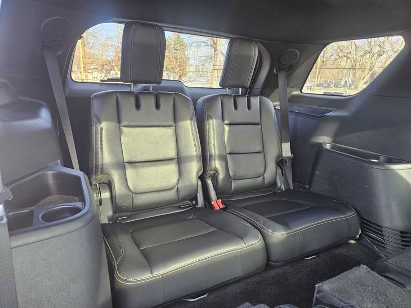 Used 2016 Ford Explorer Limited w/ Class II Trailer Tow Package image 38