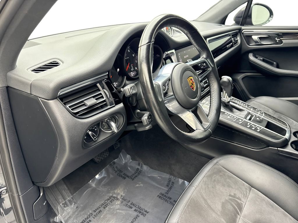 Used 2021 Porsche Macan image 50