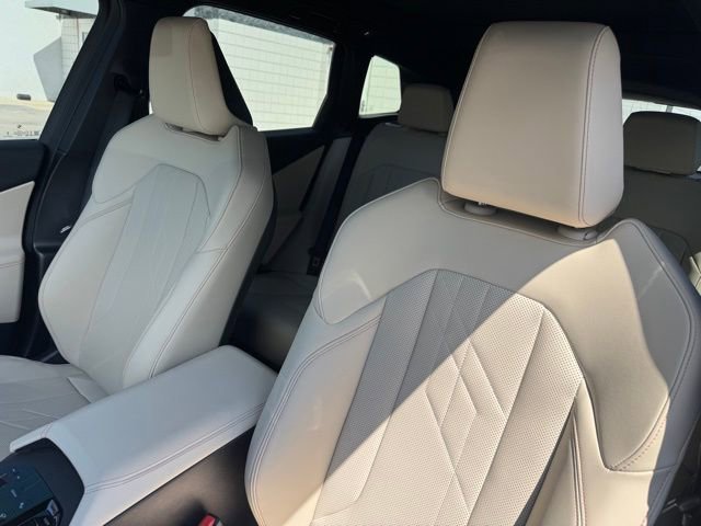 Certified 2025 BMW X3 xDrive30i w/ Premium Package image 18