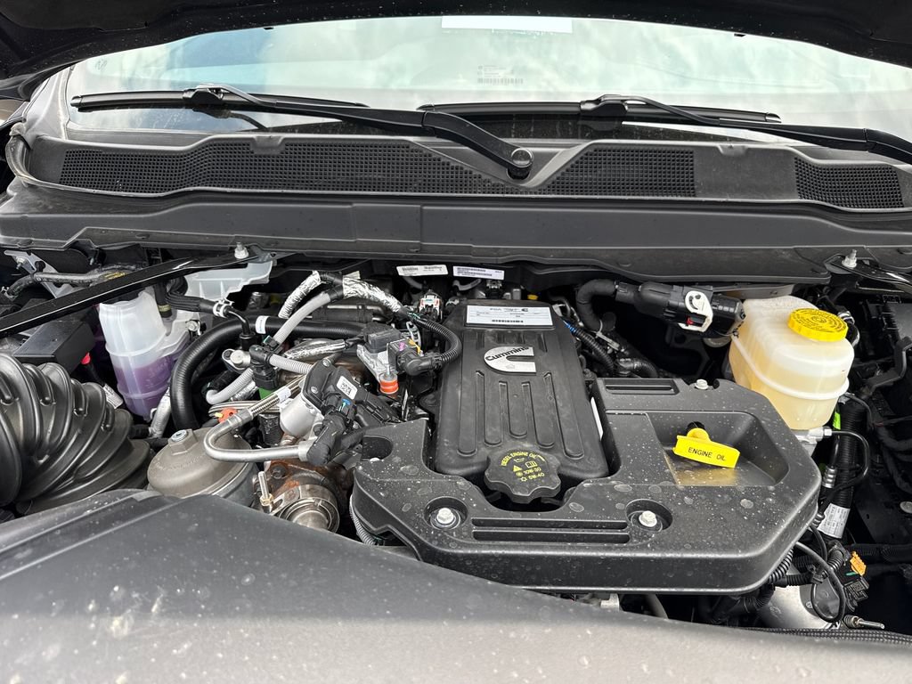 New 2026 RAM 2500 Laramie w/ Night Edition AWD/4WD image 33