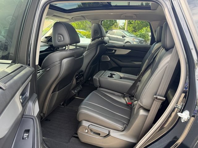 Certified 2025 Acura MDX w/ Technology Package FWD image 15
