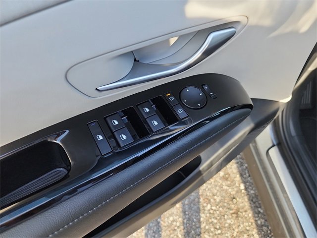 New 2025 Hyundai Tucson Limited image 13