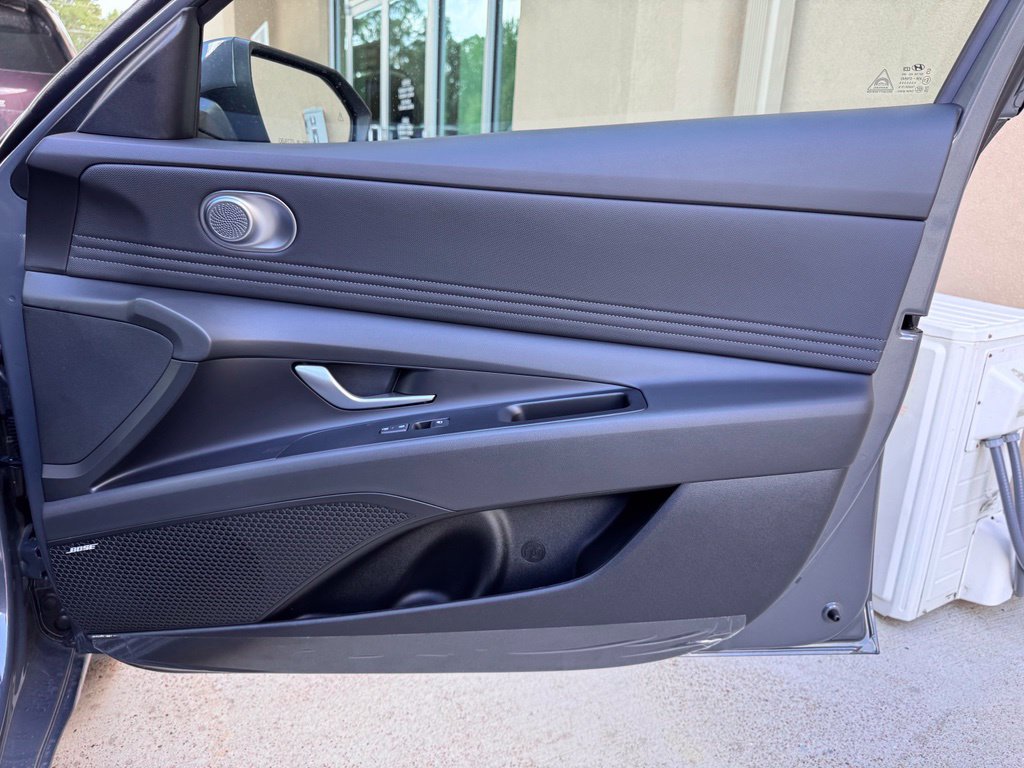 New 2026 Hyundai Elantra Limited FWD image 20