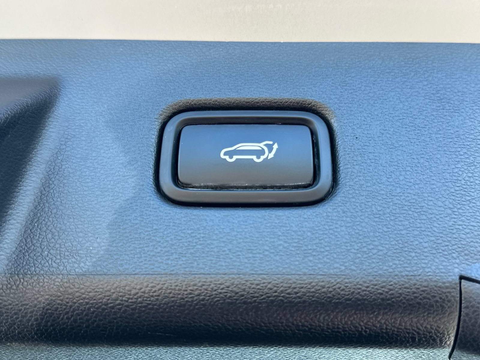 Certified 2024 Hyundai Tucson SEL w/ Convenience Package FWD image 18