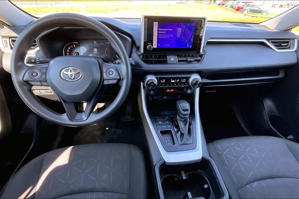 Used 2024 Toyota RAV4 XLE FWD image 13