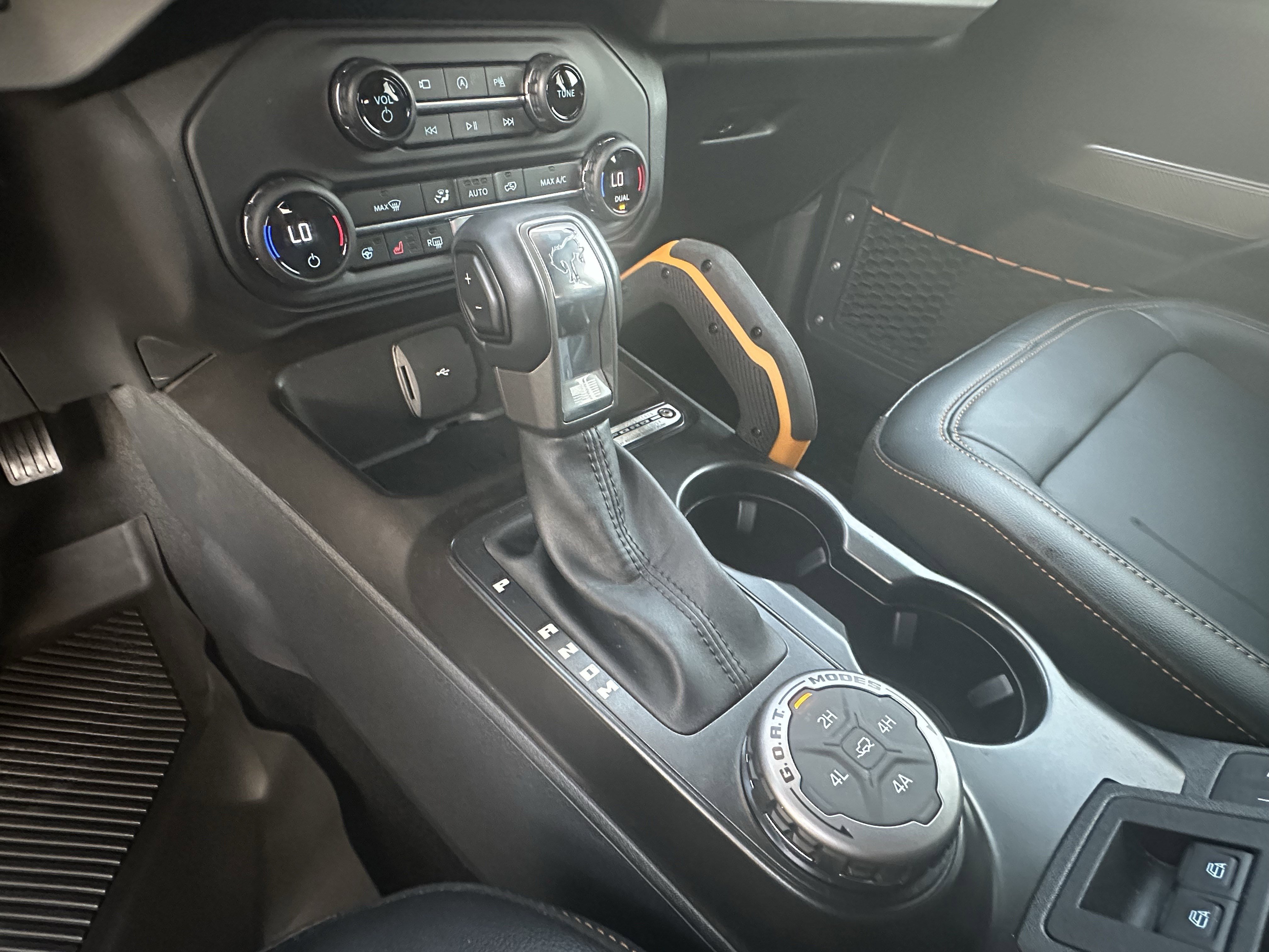 Used 2023 Ford Bronco Badlands image 27